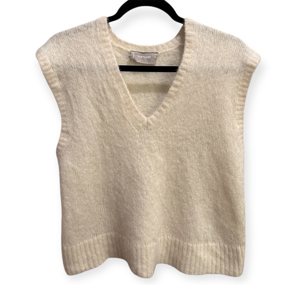 Everlane Jackets & Blazers - EVERLANE Alpaca Boxy Cream Sweater Vest Women's M Academia Minimalist Preppy